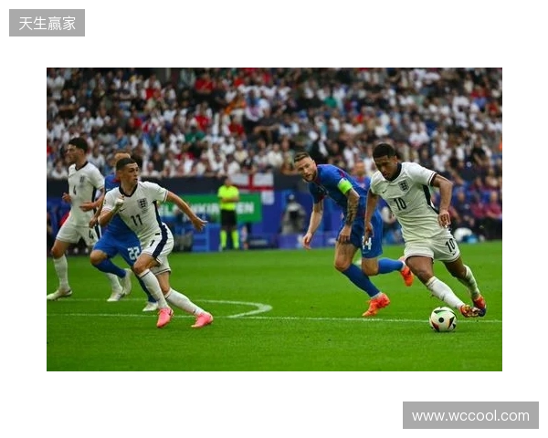 希勒评英超第23轮最佳阵：马奎尔、格伊、埃斯特旺、姆伯莫在列