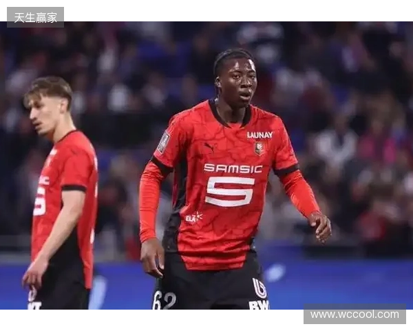 卫报记者:曼联考虑加强对雷恩前锋梅特的追求,身价3000万欧左右