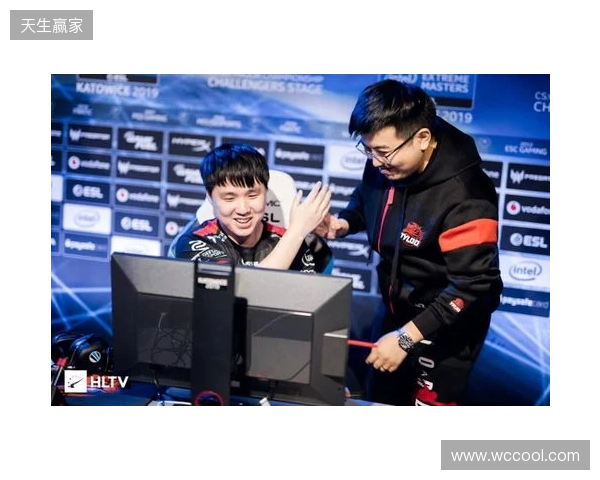 官方：18岁中国前锋张家鸣自伯恩利租借至塞尔维亚沃日多瓦茨