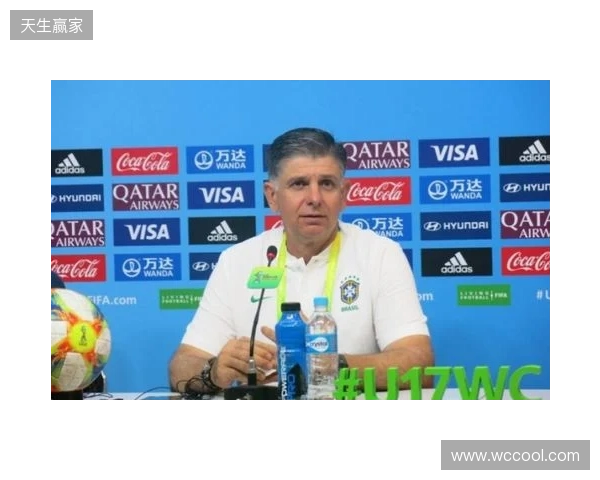 天秀!绍尔后场启动人球分过连过3人+不看人传球,贝维斯打门被扑 天秀!绍尔后场启动人球分过连过3人+不看人传球,贝维斯打门被扑